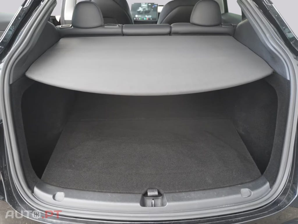 Tesla Model Y Performance I.V.A DEDUTIVEL 