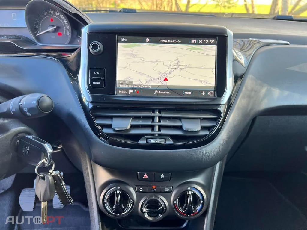 Peugeot 208 1.5 BlueHDi Allure