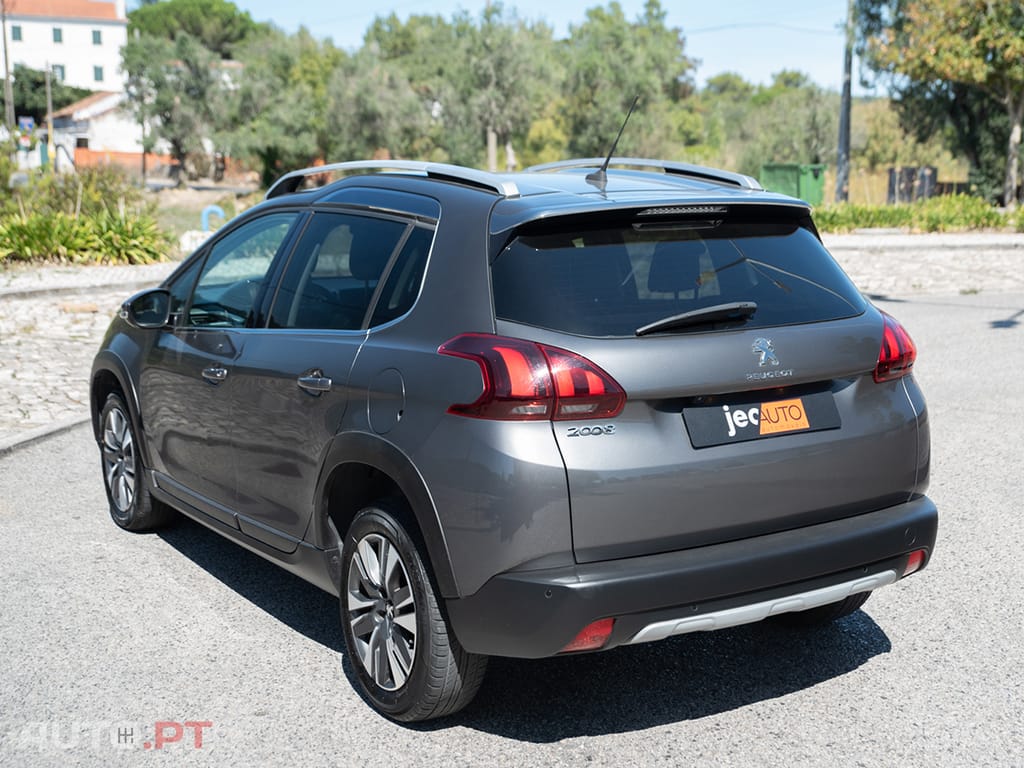 Peugeot 2008 1.2 PureTech Allure EAT6