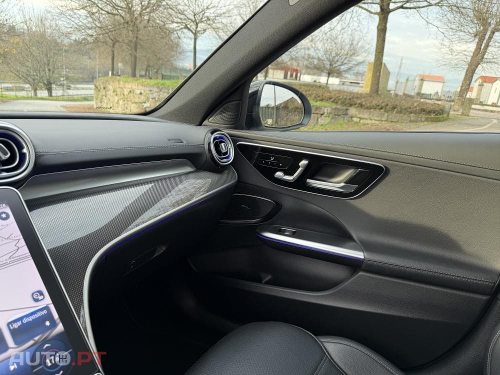 Mercedes-Benz C 300 e 9G-TRONIC AMG Line