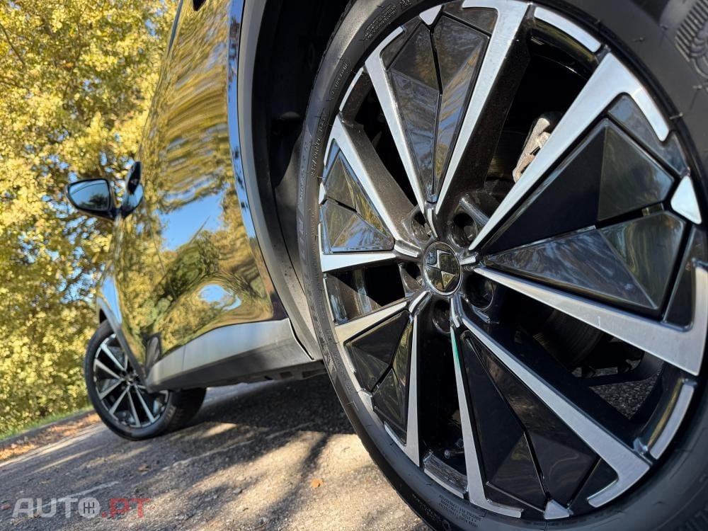 DS DS7 Crossback E-Tense Performance Line EAT8