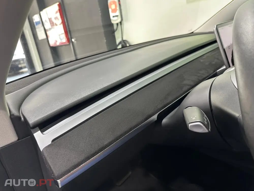 Tesla Model 3 Standard RWD
