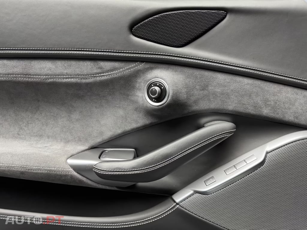 Ferrari Portofino JBL
