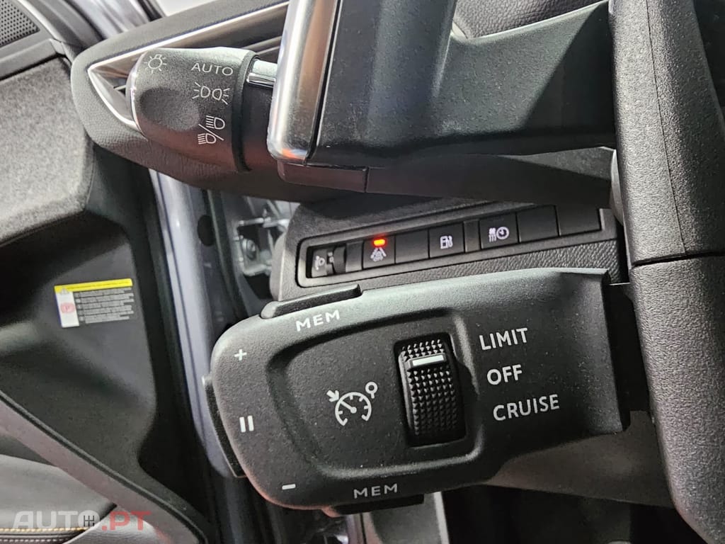 Peugeot 3008 1.6 Hybrid Allure Pack e-EAT8