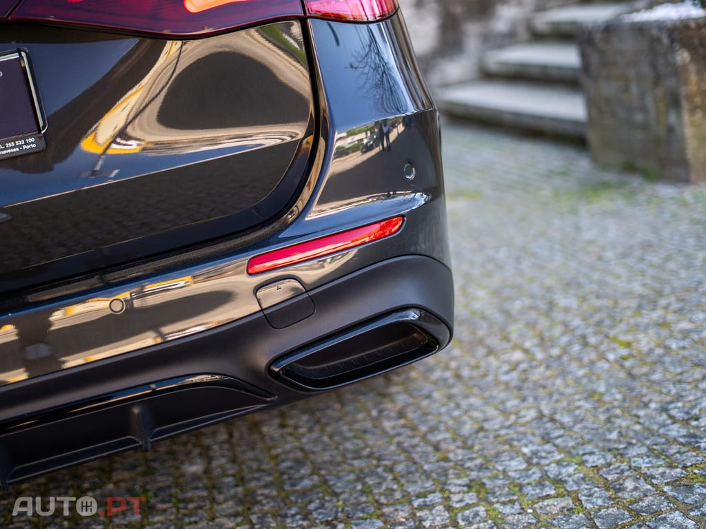 Mercedes-Benz E 300 e Station