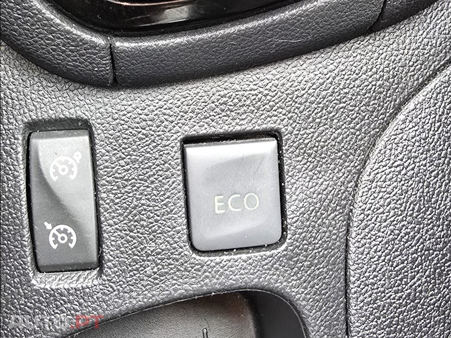 Renault Clio 0.9 TCe Limited Bi-Fuel