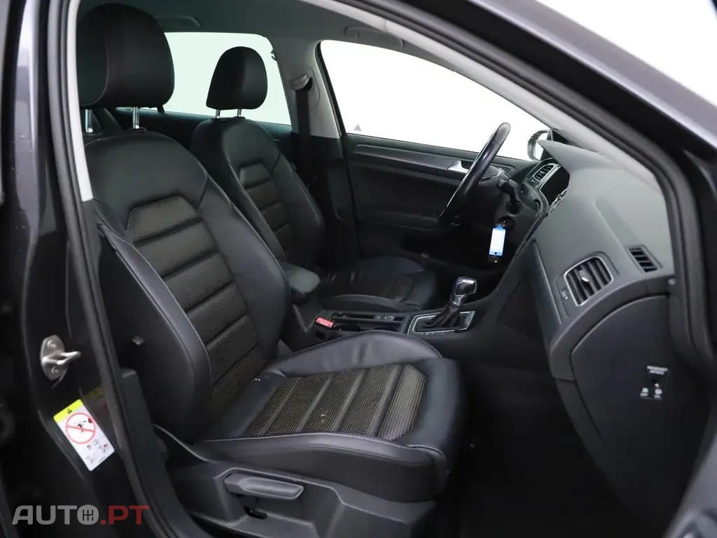 Volkswagen e-Golf AC/DC