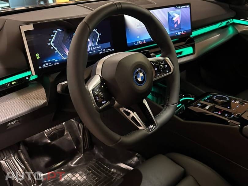 BMW 530 e Pack Desportivo M