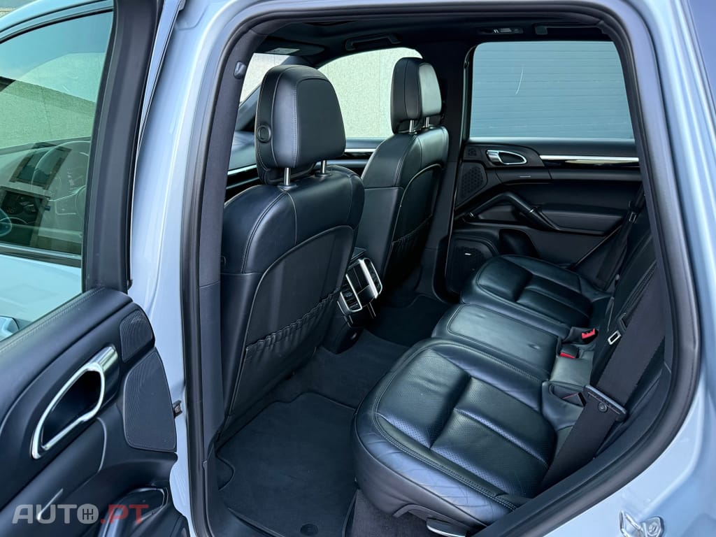 Porsche Cayenne S Platinum Edition