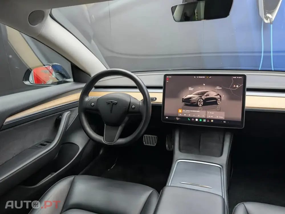 Tesla Model 3 Standard Range Plus RWD