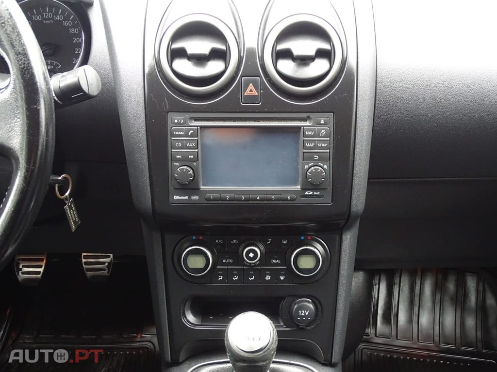 Nissan Qashqai 1.5 dCi Tekna Premium 17