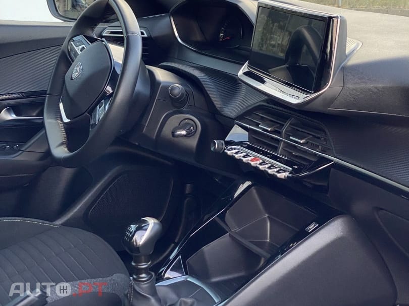 Peugeot 2008 1.2 PureTech Active Pack