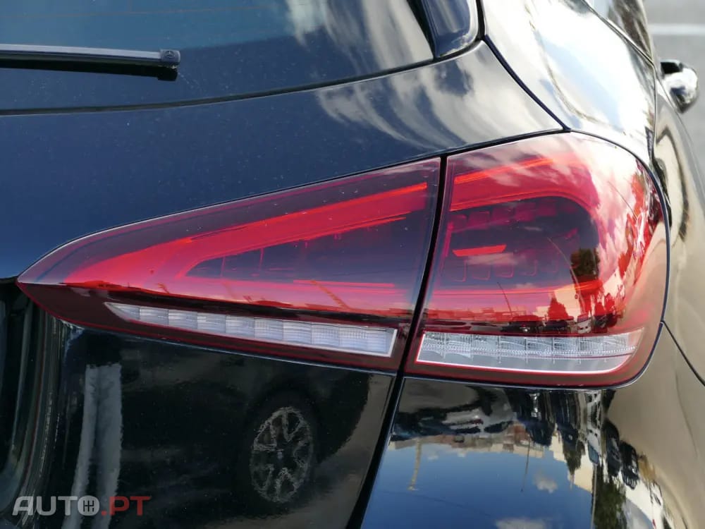 Mercedes-Benz A 180 d AMG Line