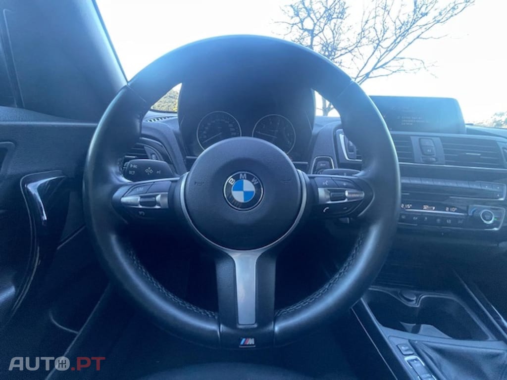 BMW 218 218i SPORT