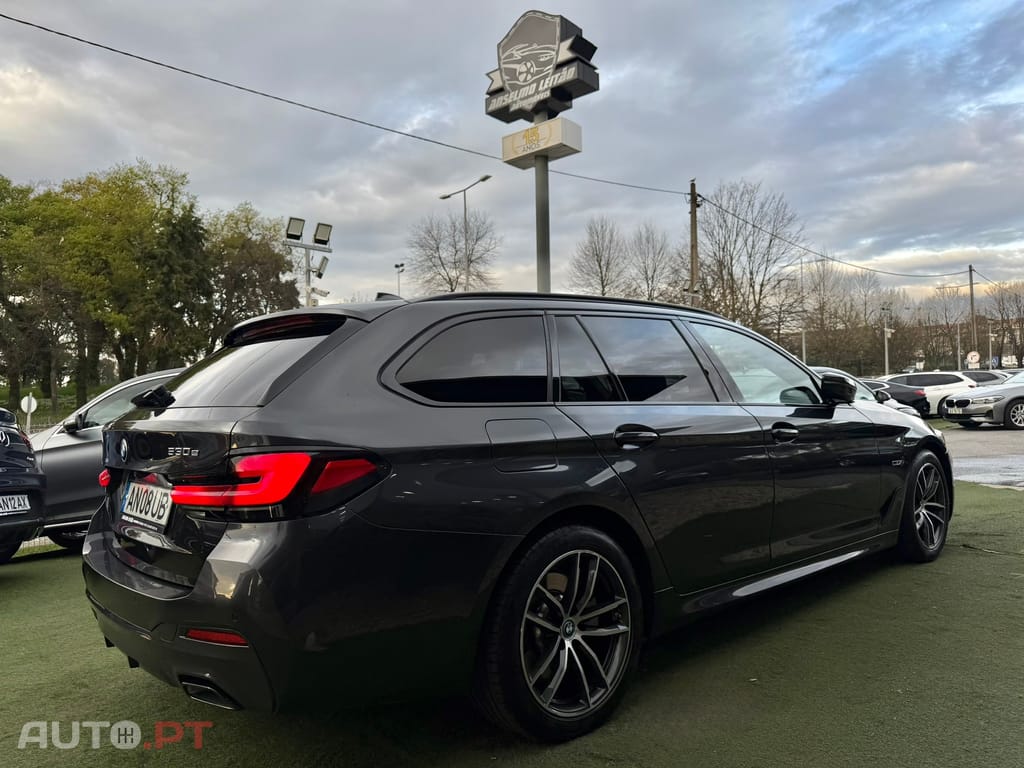 BMW 530 e Pack Desportivo M