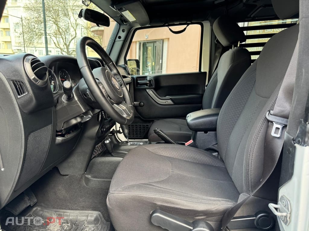 Jeep Wrangler Hard-Top 3.6 Auto X