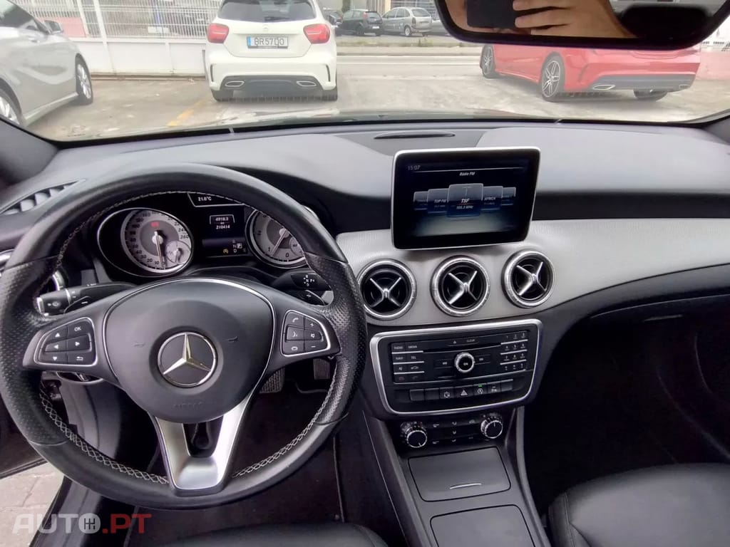 Mercedes-Benz CLA 200 D Urban Aut