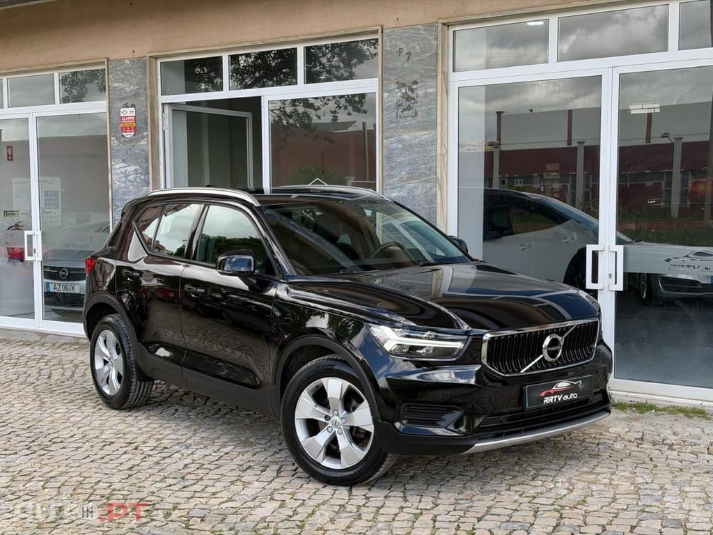 Volvo XC40 2.0 D3 Momentum Plus