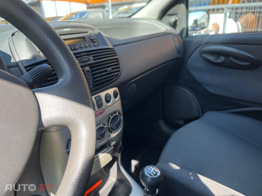 Fiat Punto 1.2 ACTIVE 