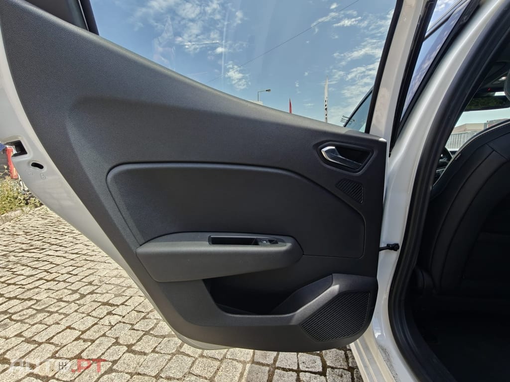 Renault Clio Renault Clio 1.0 TCe Intens Bi-Fuel
