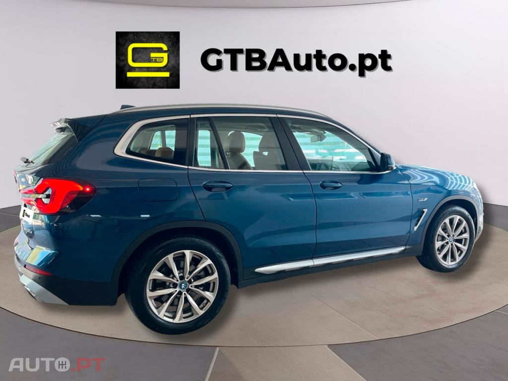 BMW X3 I.V.A DEDUTIVEL xD30e
