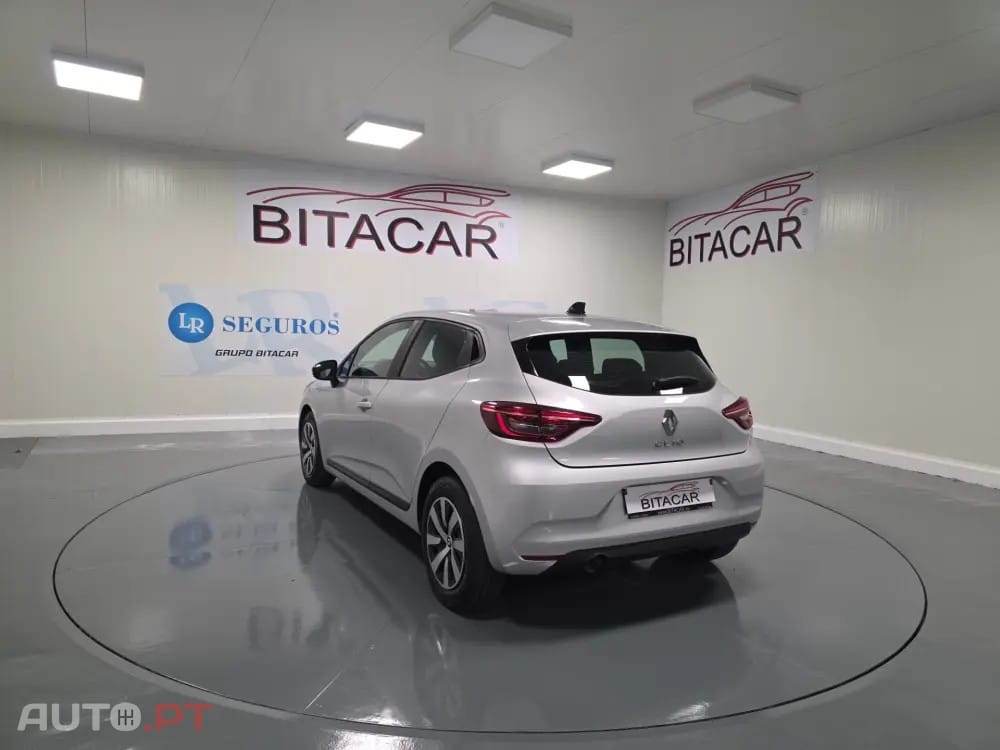 Renault Clio 1.0 TCe Evolution — fotografia 21