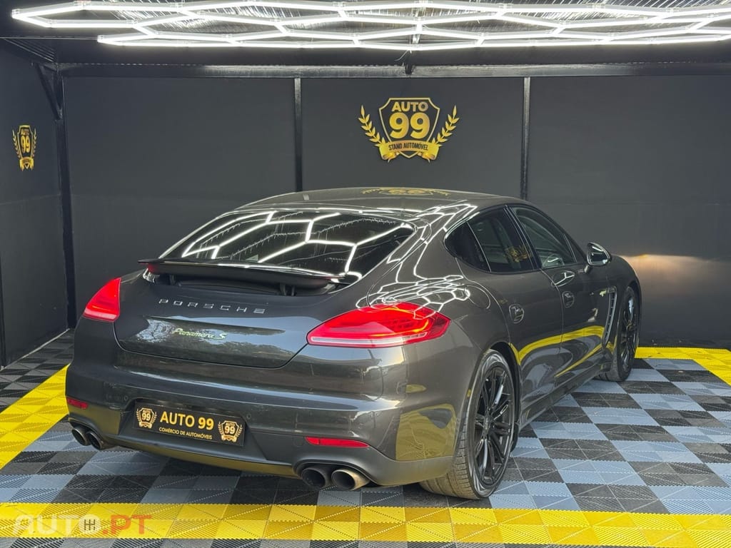 Porsche Panamera S e-Hybrid