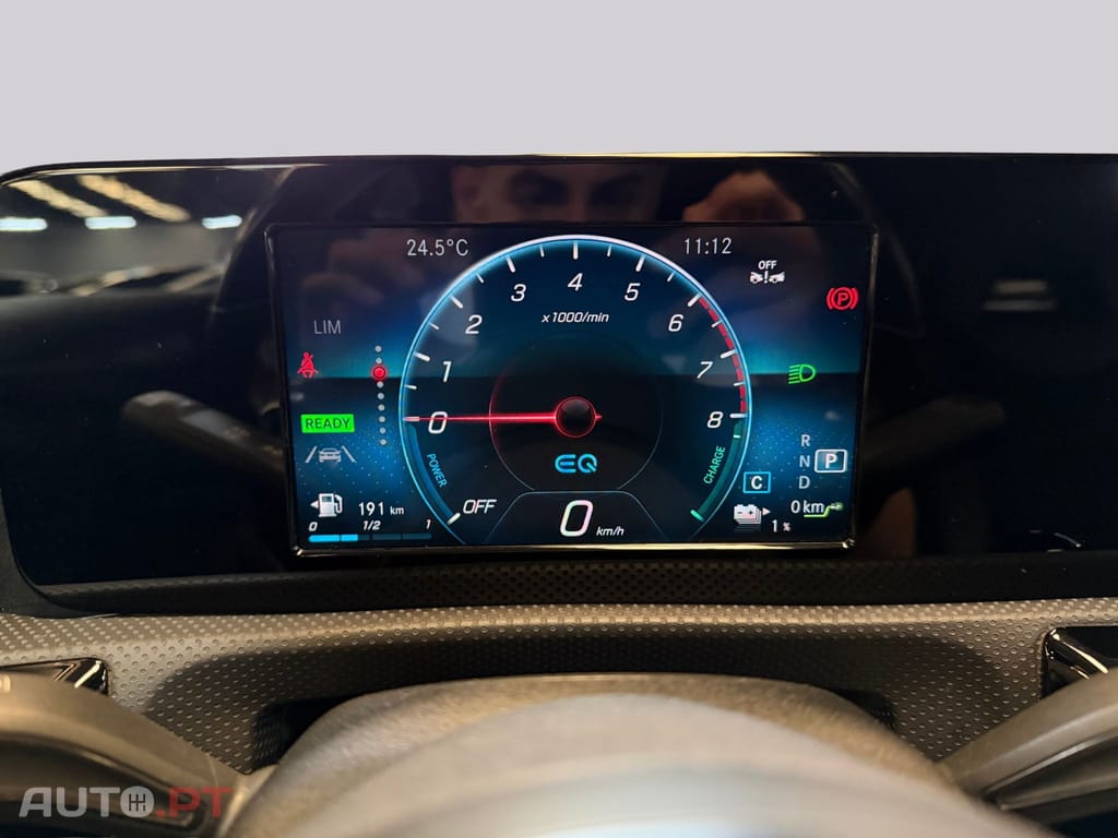 Mercedes-Benz A 250 AMG Premium I.V.A DEDUTIVEL