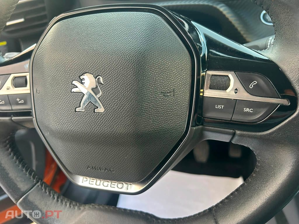 Peugeot 2008 1.5BlueHDI Allure Pack