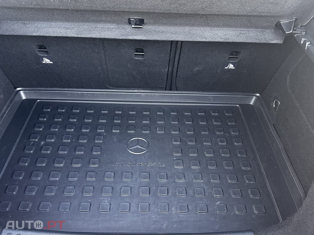 Mercedes-Benz A 200 CDI 4Matic 7G-DCT Style
