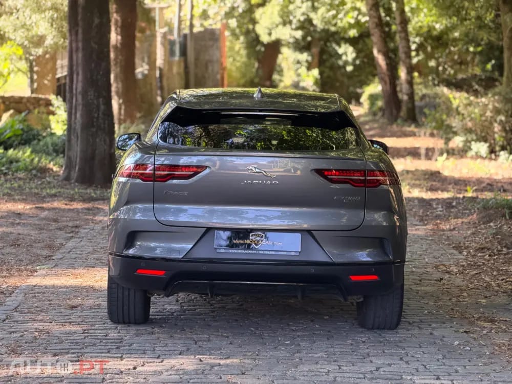 Jaguar I-Pace EV400 R-Dynamic HSE AWD