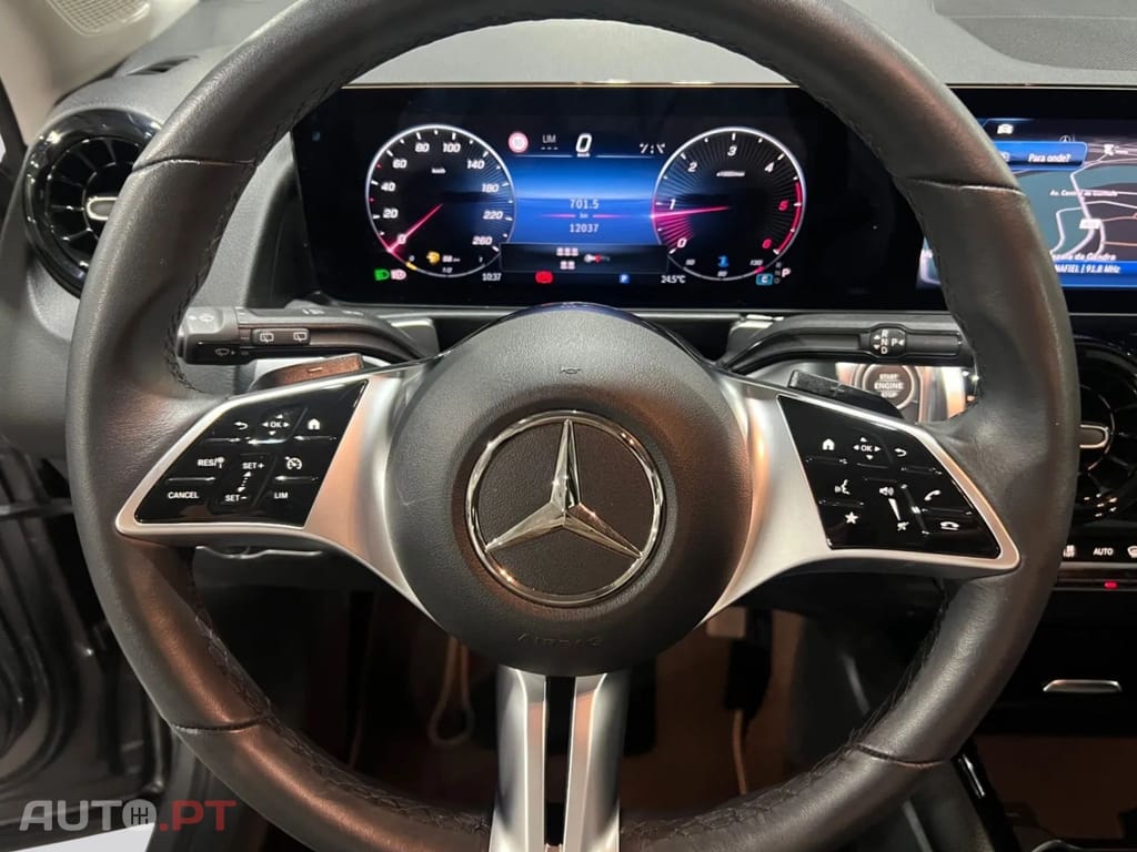 Mercedes-Benz GLB 180 D I.V.A DEDUTIVEL