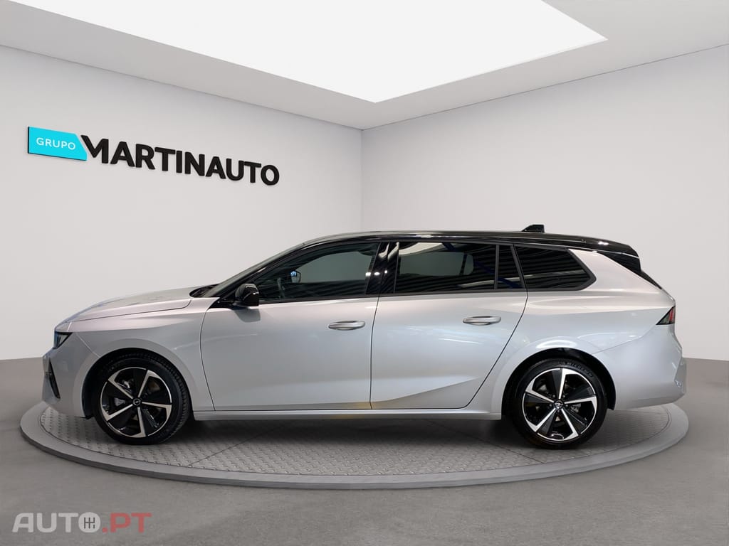 Opel Astra Sports Tourer 1.2 T Hybrid GS eDCT