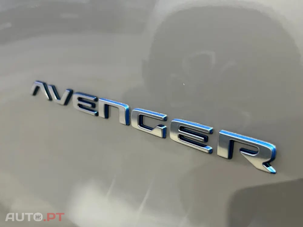 Jeep Avenger 54 KWh Summit