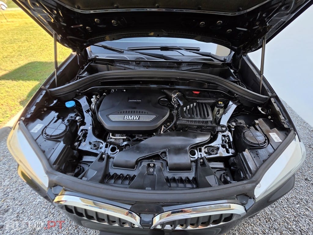 BMW X1 16 d sDrive Advantage — fotografia 19