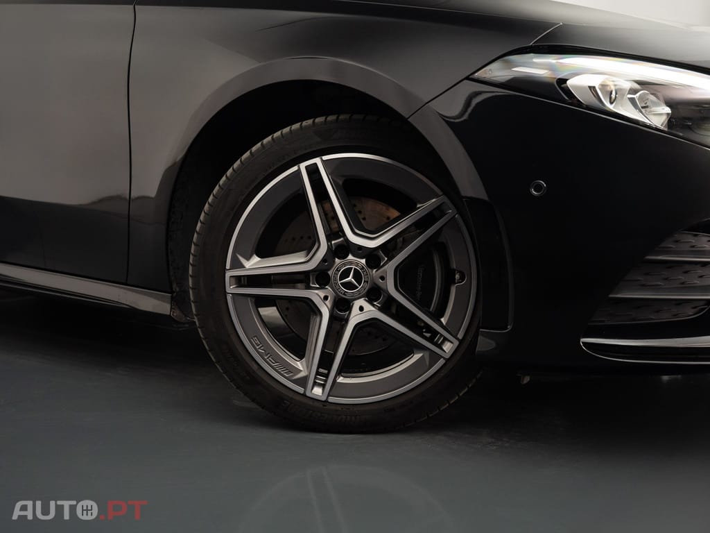 Mercedes-Benz A 250 e AMG Line