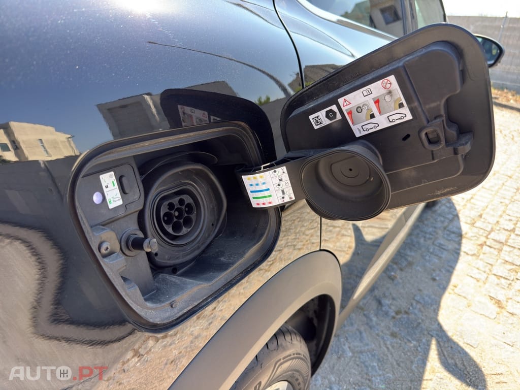 Renault Captur 1.6 E-Tech Plug-In Intens