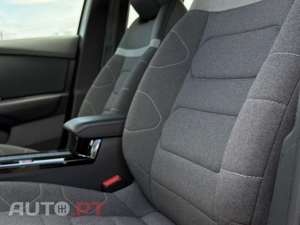 Citroen C4 PureTech 130 Stop&Start EAT8 PLUS
