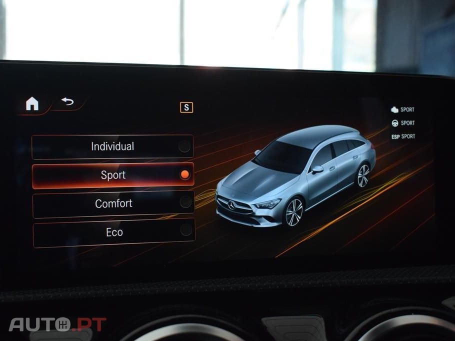 Mercedes-Benz CLA 200 d Shooting Brake AMG Line Aut.