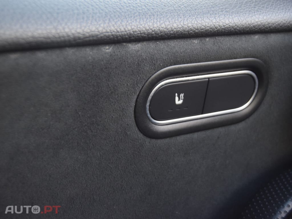 Mercedes-Benz A 250 e AMG Line