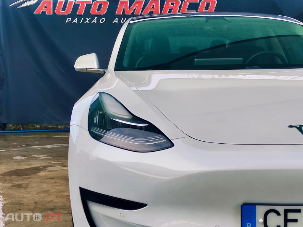 Tesla Model 3 Standard Range Plus RWD