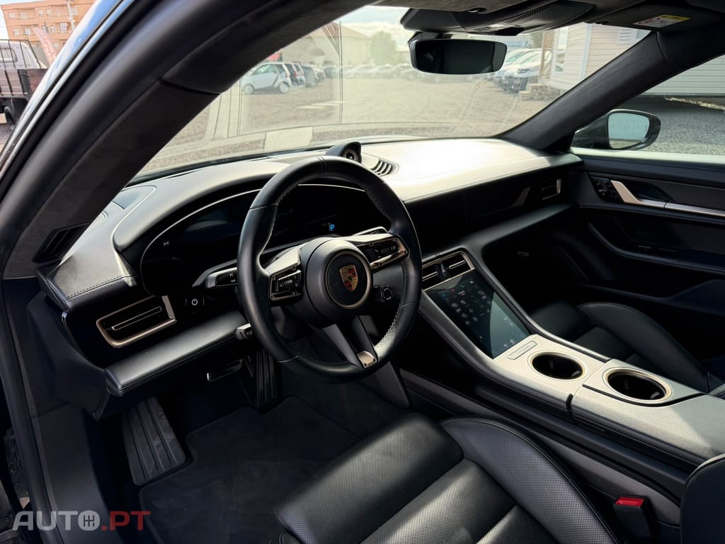 Porsche Taycan Turbo S