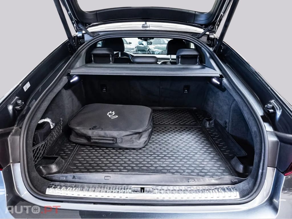 Audi A7 55TFSie 2x S LINE I.V.A DEDUTÍVEL 