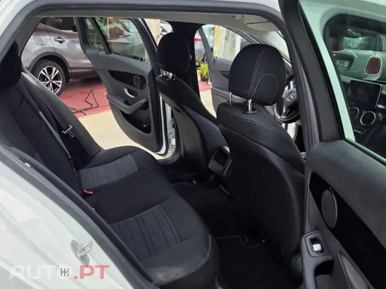 Mercedes-Benz C 200 (BlueTEC) d Station Exclusive