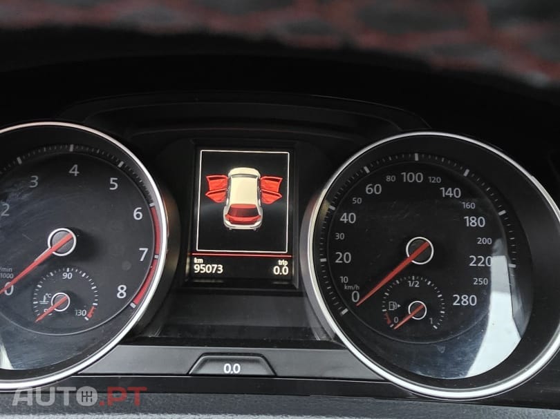 Volkswagen Golf 2.0 TSI GTI