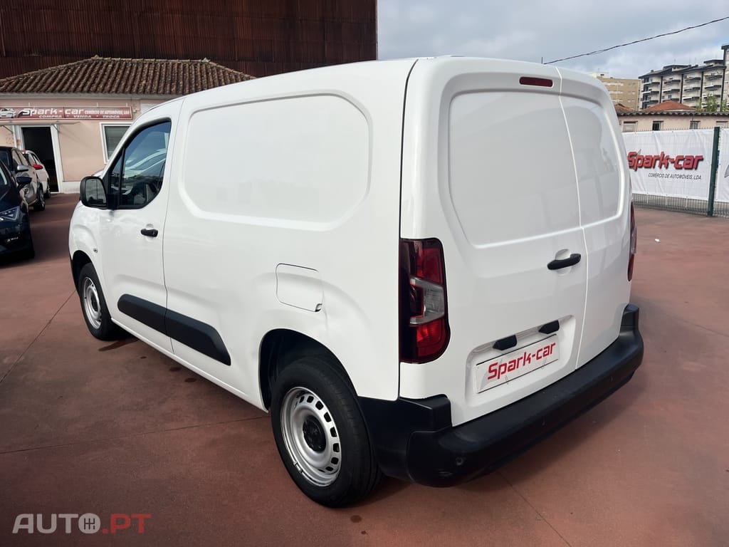 Peugeot Partner 1.5 BlueHDi Premium Standard