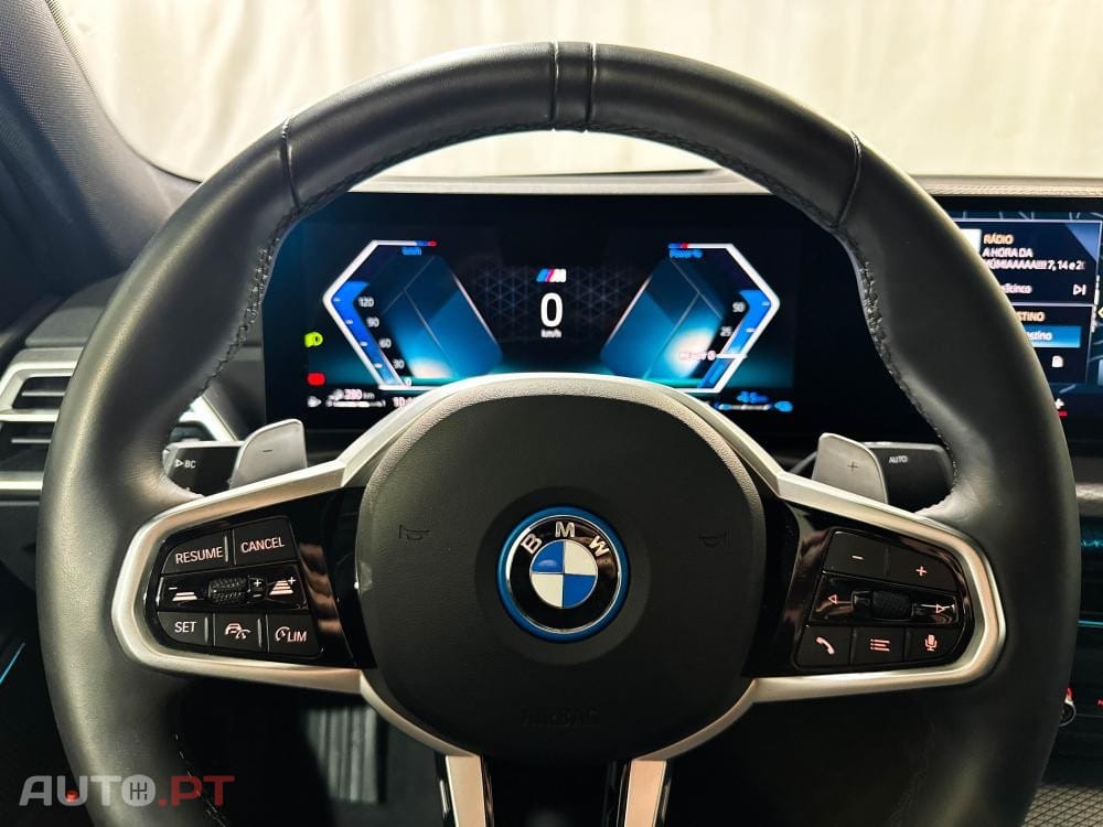 BMW 330 e Pack Desportivo M Auto