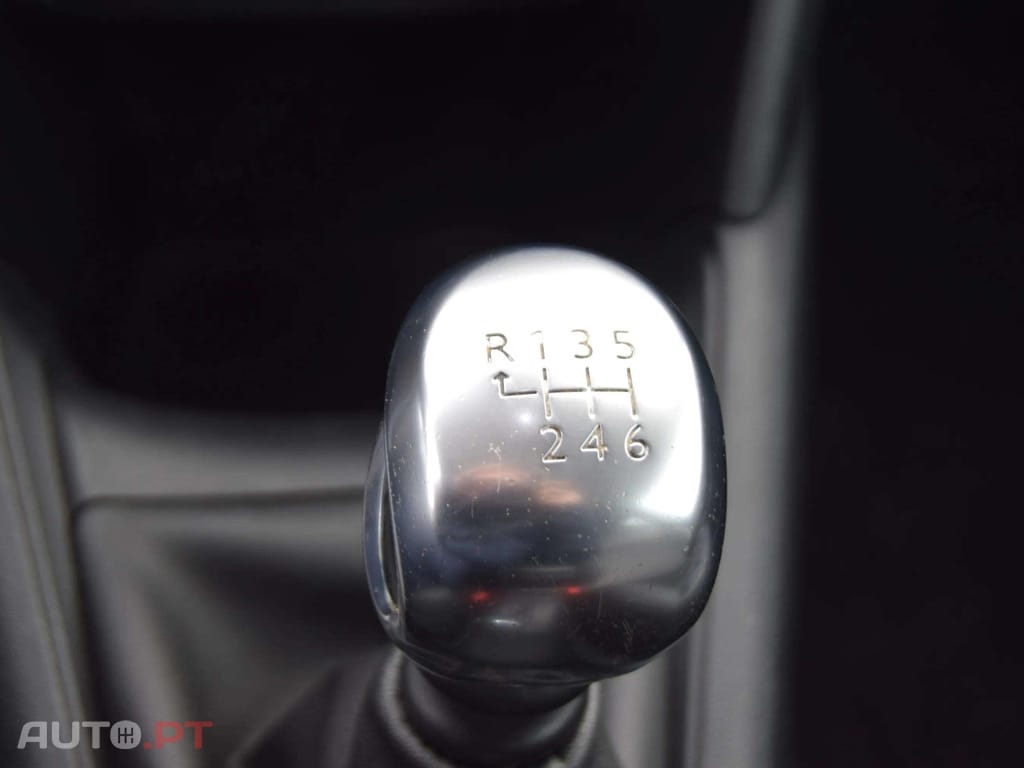 Peugeot 208 1.6 THP Allure