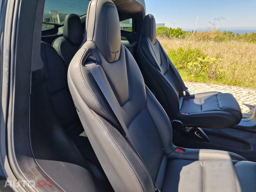 Tesla Model X Long Range