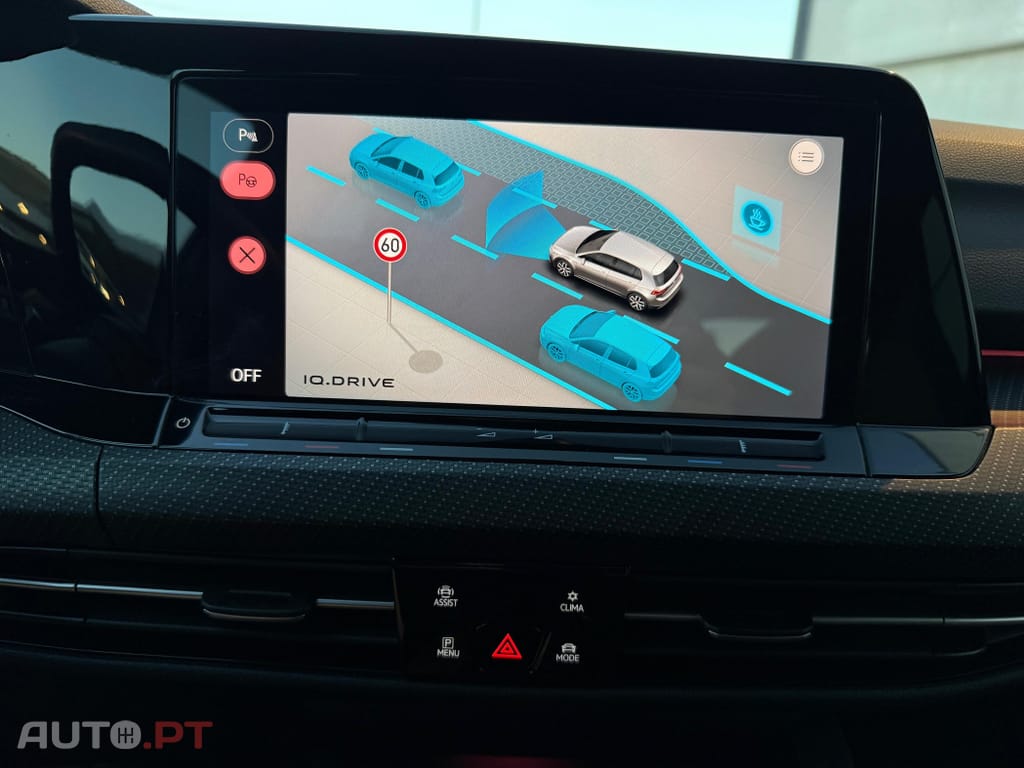 Volkswagen Golf 1.5 eTSI R-Line DSG